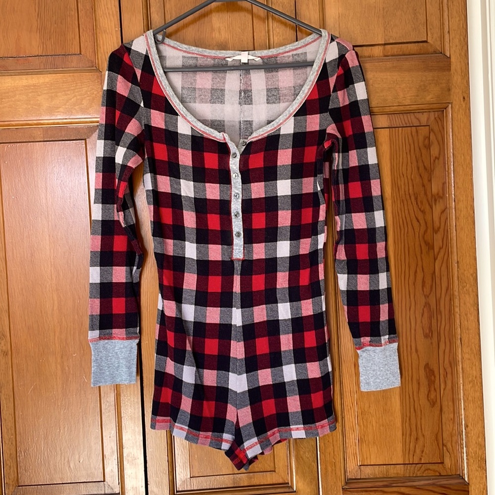 Victoria’s Secret Waffle Patterned Checkered Romper